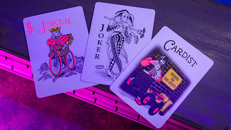 1074-bicycle-star-fire-pink-neon-limited-edition-playing-cards-glows-under-blacklight-1.webp