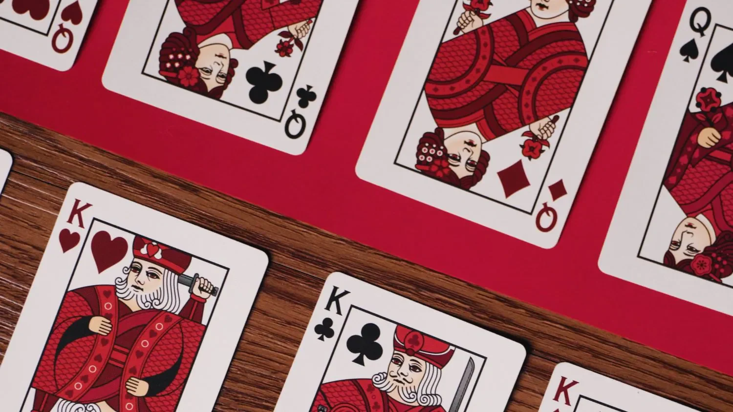 1096-bicycle-year-of-the-snake-playing-cards-celebrate-the-guiding-wisdom-1.webp
