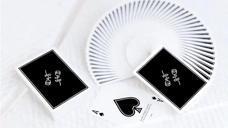 1157-black-roses-casino-playing-cards-uspcc-1.webp
