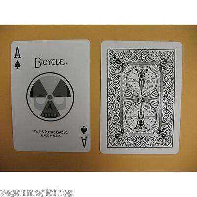 1183-black-trace-bicycle-playing-cards-1.jpg