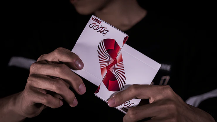 1210-blood-amber-playing-cards-uspcc-1.webp
