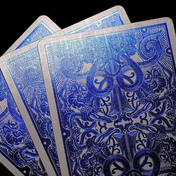 1227-blue-metallic-gatorbacks-playing-cards-uspcc-1.jpg