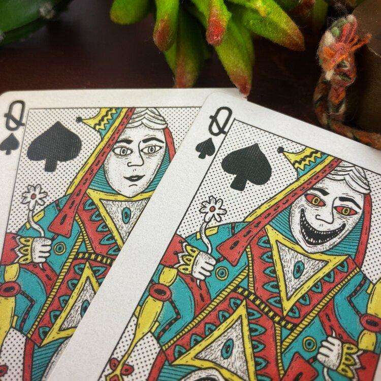 1305-broken-crowns-playing-cards-uspcc-1.jpg