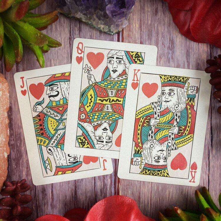 1305-broken-crowns-playing-cards-uspcc-1.jpg