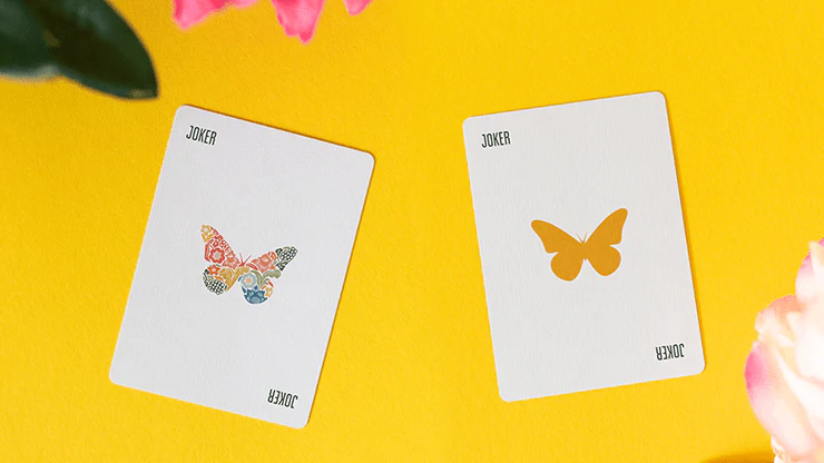 1368-butterfly-summer-marked-playing-cards-cartamundi-1.jpg