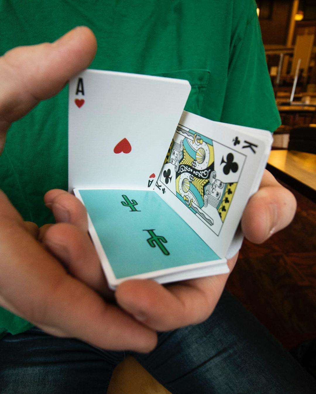 1383-cactus-desert-casino-playing-cards-uspcc-1.jpg