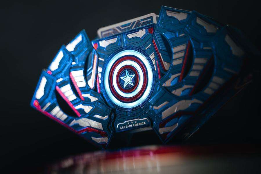 1409-captain-america-deluxe-playing-cards-uspcc-1.jpg