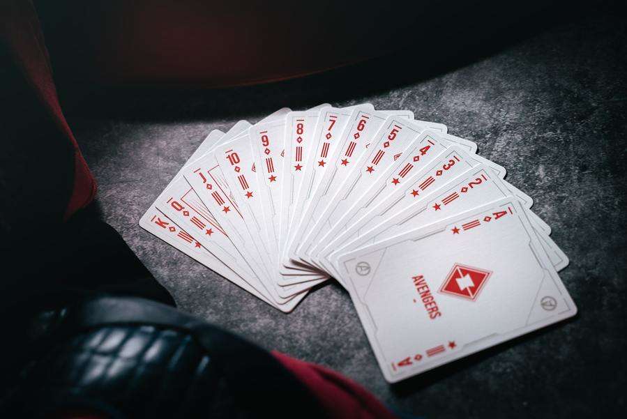 1409-captain-america-deluxe-playing-cards-uspcc-1.jpg