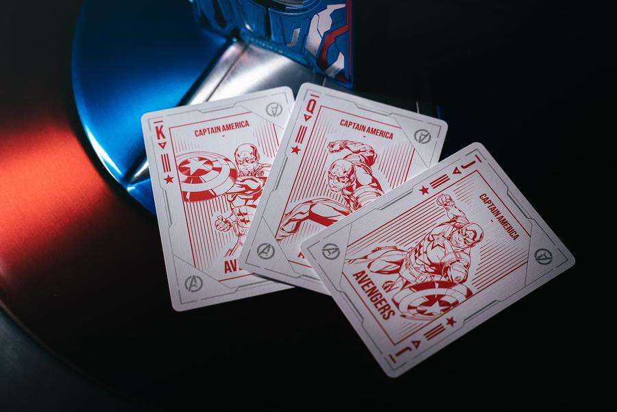 1409-captain-america-deluxe-playing-cards-uspcc-1.jpg