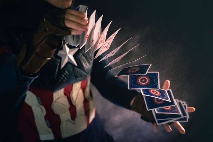 1409-captain-america-deluxe-playing-cards-uspcc-1.jpg