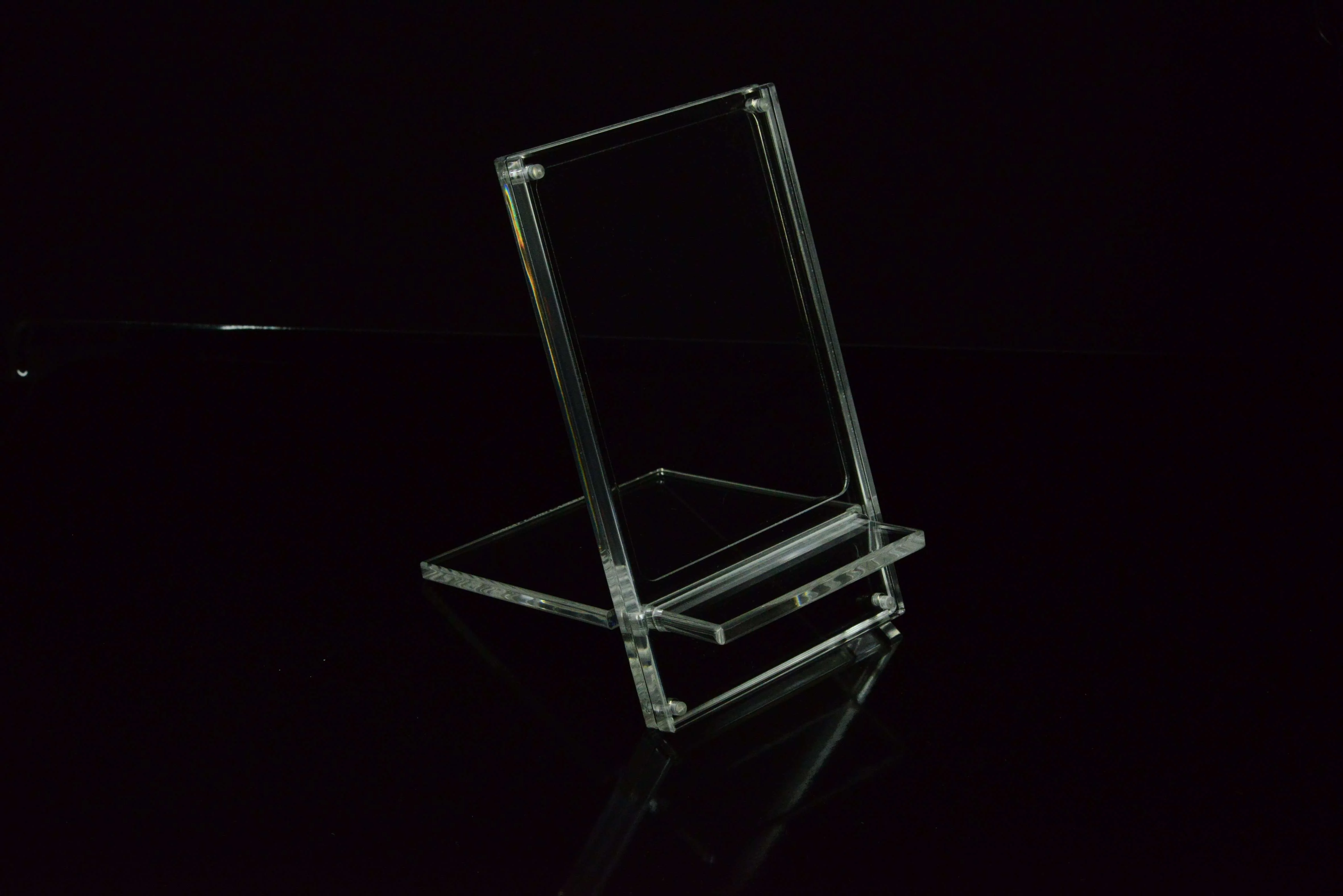 Carat XDS Single Card Display & Deck Stand 1 1433-carat-xds-single-card-display-deck-stand-1.webp