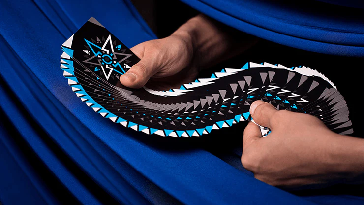 1484-cardistry-fanning-playing-cards-uspcc-1.jpg