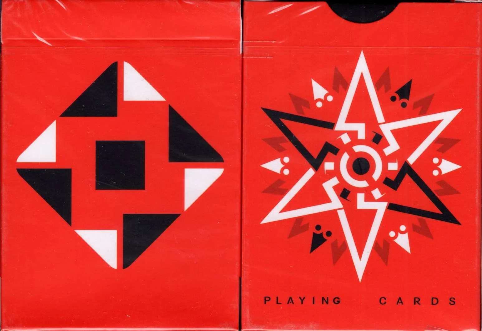 1485-cardistry-fanning-red-playing-cards-uspcc-1.webp