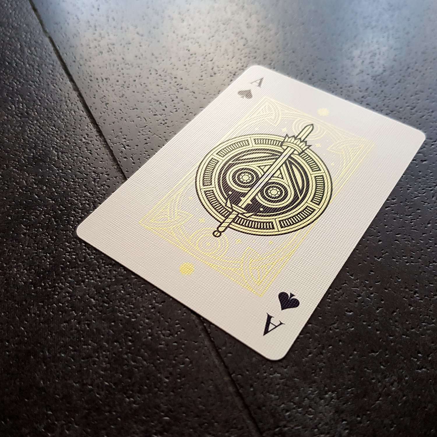 1587-charming-tales-playing-cards-uspcc-1.jpg