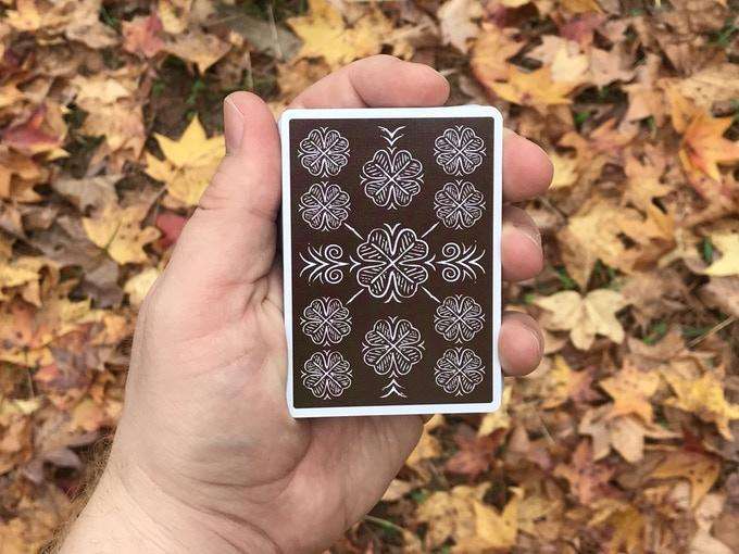 1653-choice-clover-back-brown-playing-cards-uspcc-1.jpg