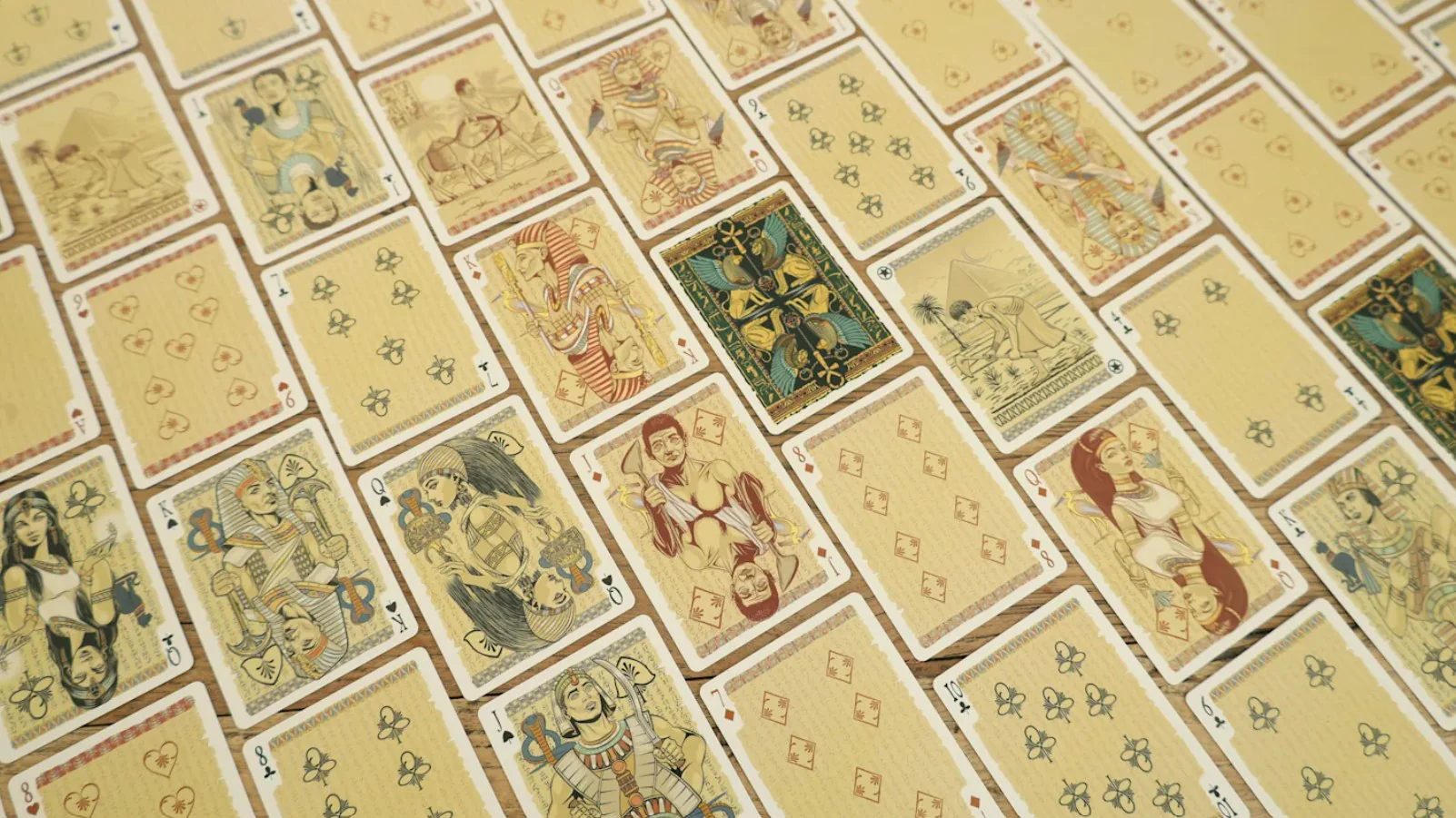 1682-chronicles-series-egypt-playing-cards-explore-the-ancient-nile-1.webp