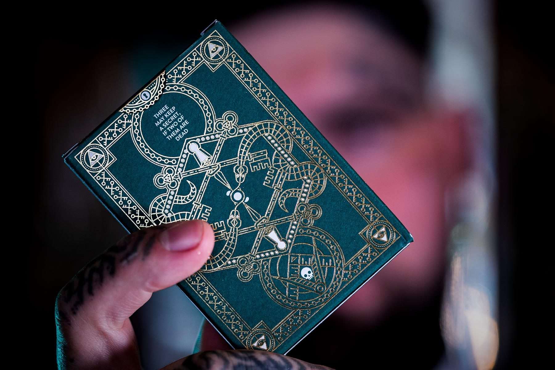 1930-crossed-keys-marked-playing-cards-cartamundi-1.jpg