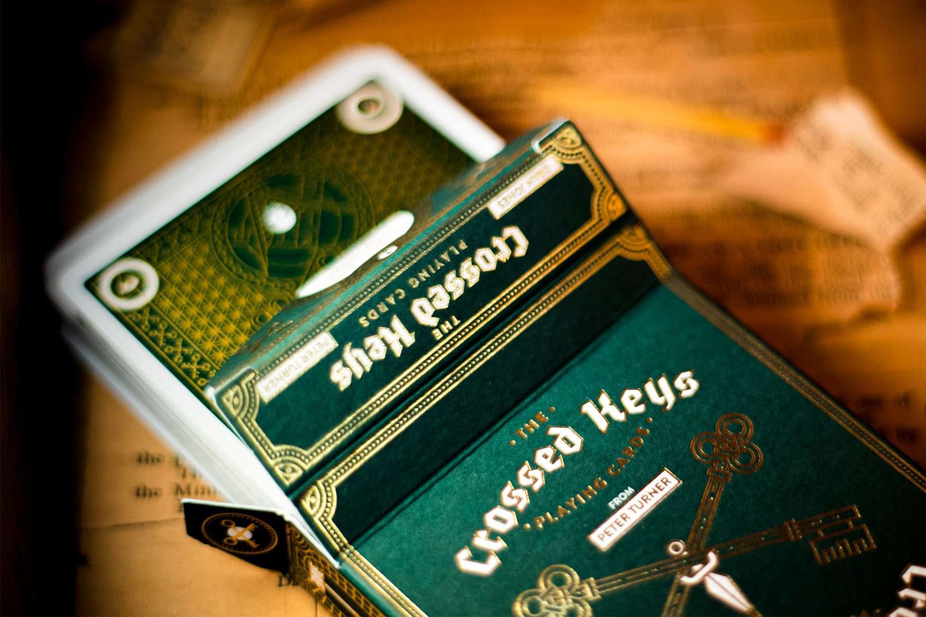 1930-crossed-keys-marked-playing-cards-cartamundi-1.jpg