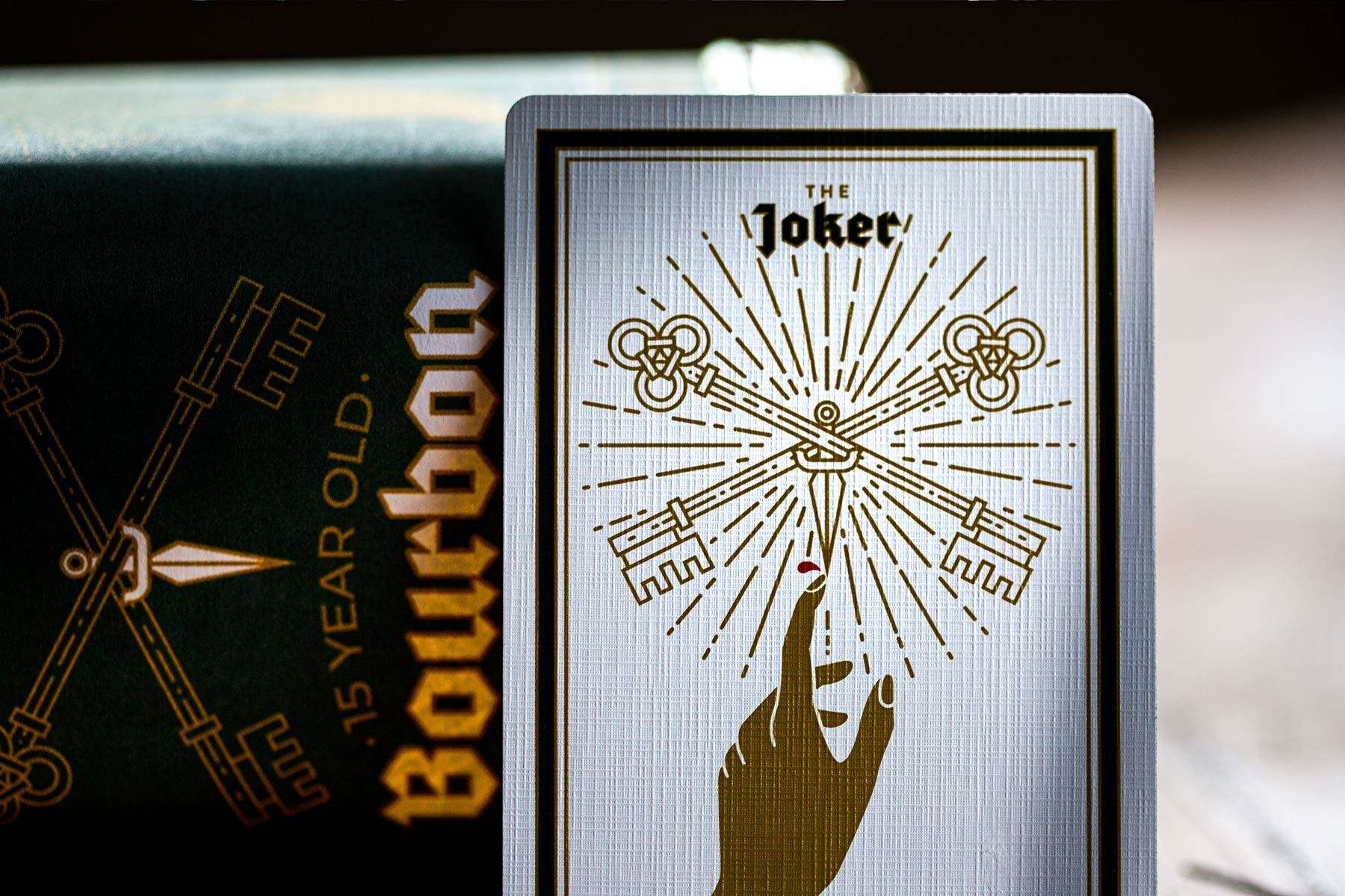 1930-crossed-keys-marked-playing-cards-cartamundi-1.jpg