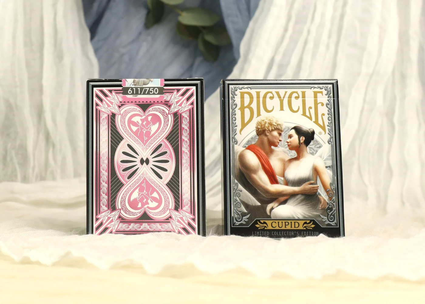 1971-cupid-and-psyche-collector-s-edition-bicycle-playing-cards-1.webp