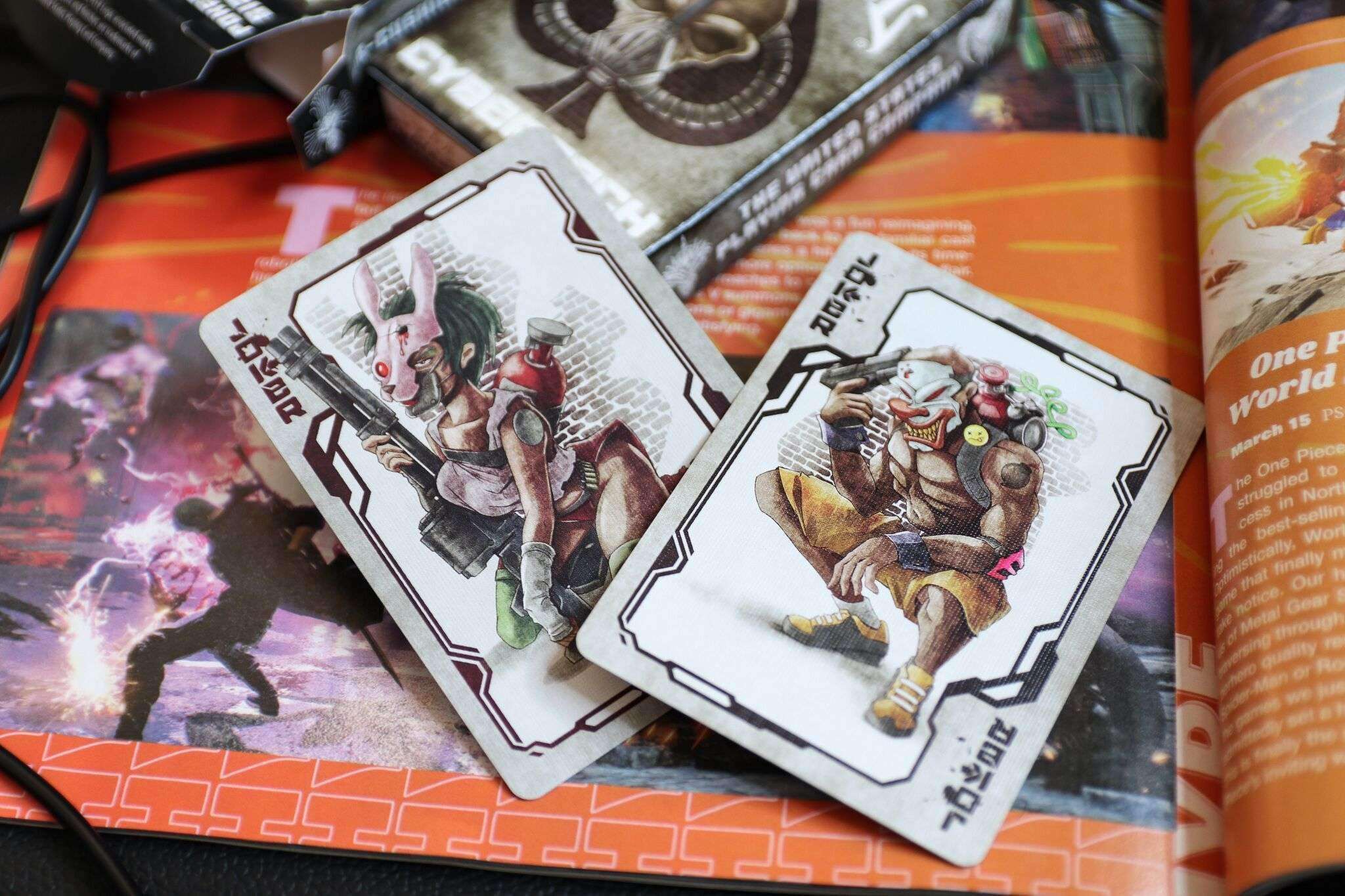 1996-cybertech-silver-gilded-bicycle-playing-cards-1.jpg