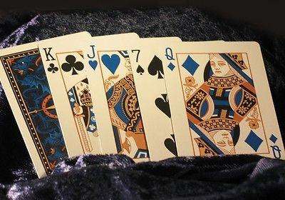 2304-dragon-back-2-deck-set-red-blue-bicycle-playing-cards-1.jpg