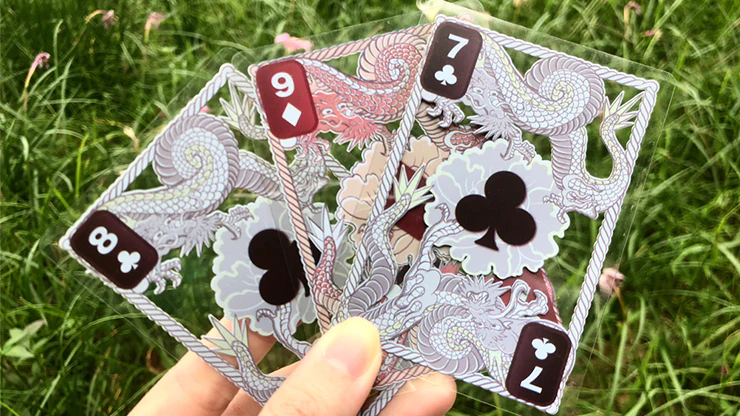 2312-dragon-classic-silver-plastic-transparent-playing-cards-1.webp