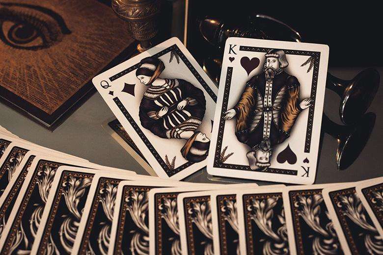 2468-elixir-gold-gilded-playing-cards-uspcc-1.jpg