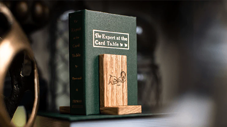 2729-fig-25-limited-edition-box-set-includes-bookends–1.webp