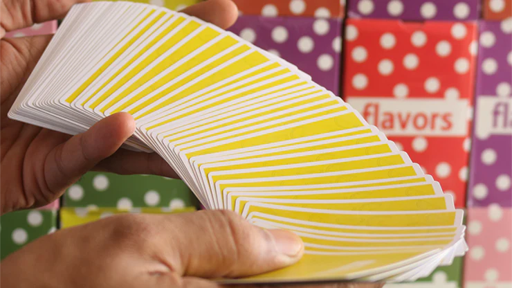 2765-flavors-lemon-playing-cards-cartamundi-1.webp