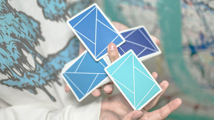 2781-flexible-gradients-blue-cardistry-playing-cards-tcc-1.webp