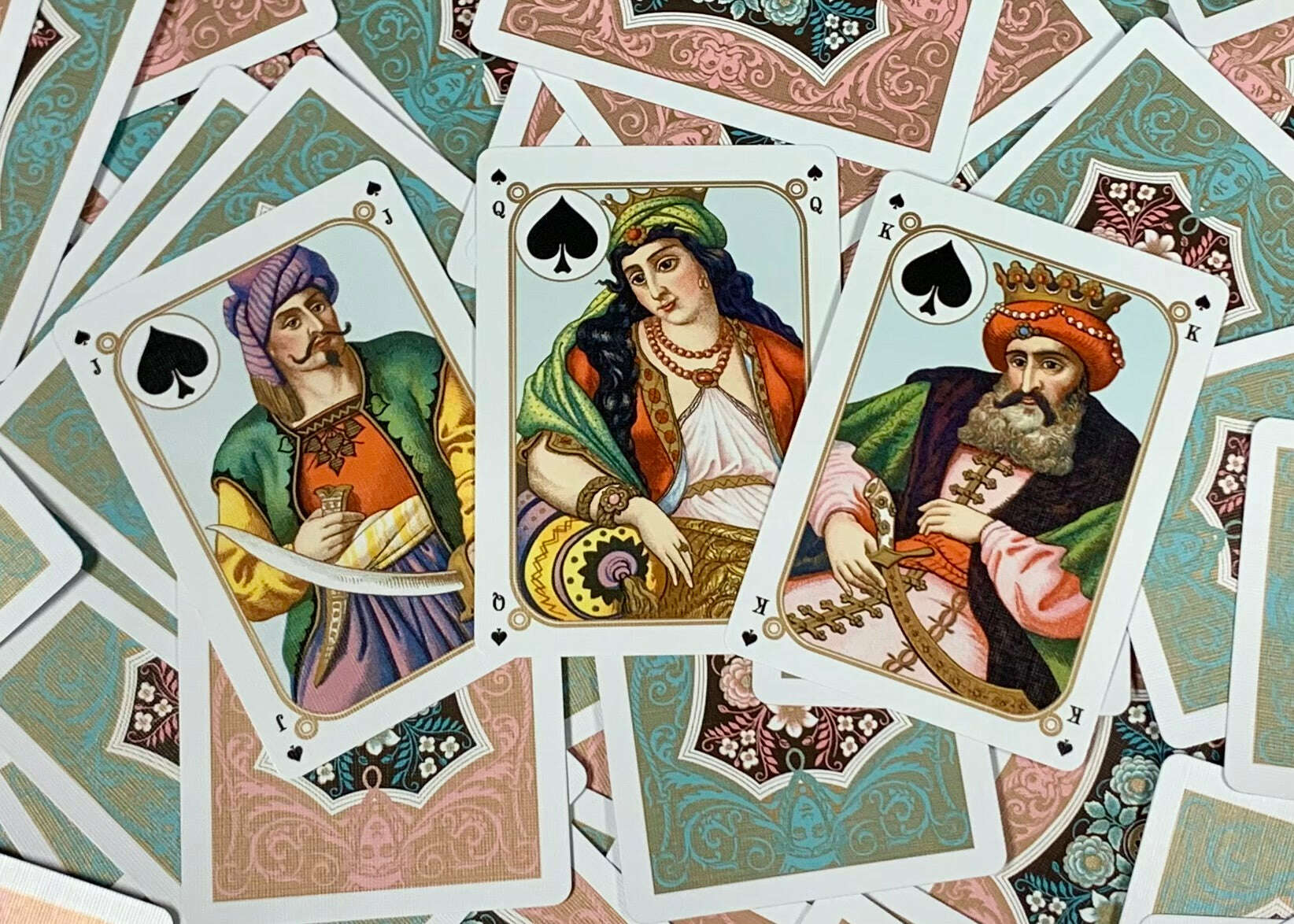 2894-four-continents-playing-cards-uspcc-1.jpg