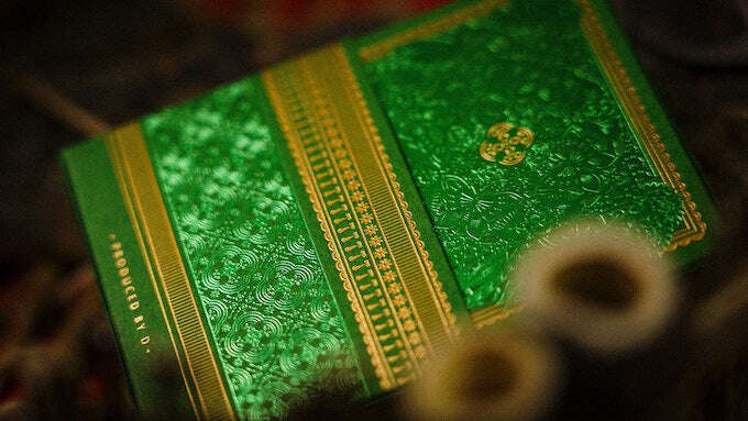 2903-four-seasons-playing-cards-classic-boxset-1.jpg