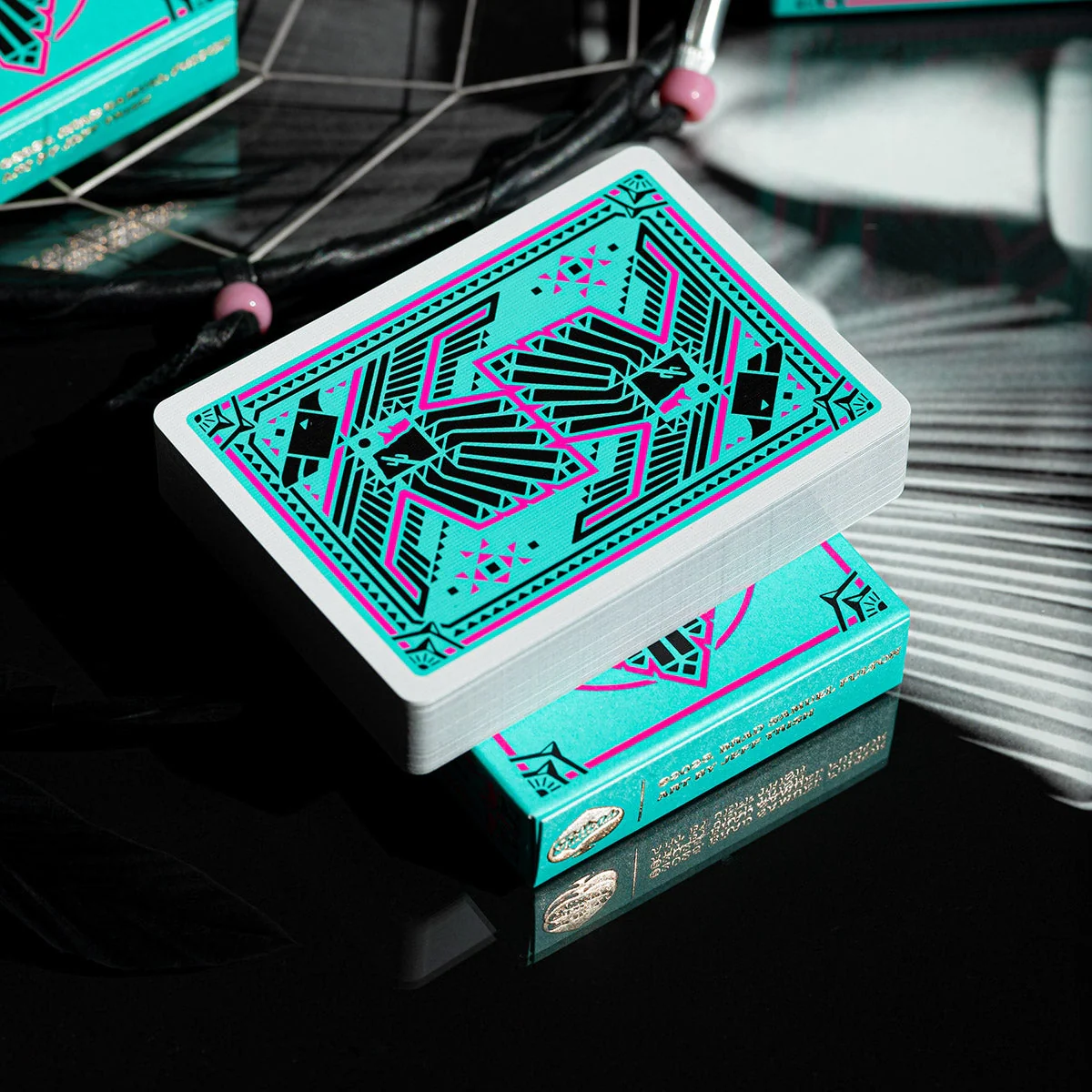 2964-fulton-s-thunderbird-room-turquoise-edition-playing-cards-1.webp