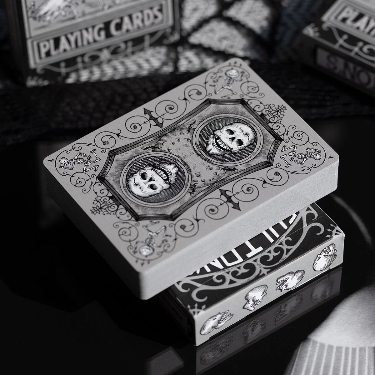 Fultons October Tombstone Grey Halloween Playing Cards