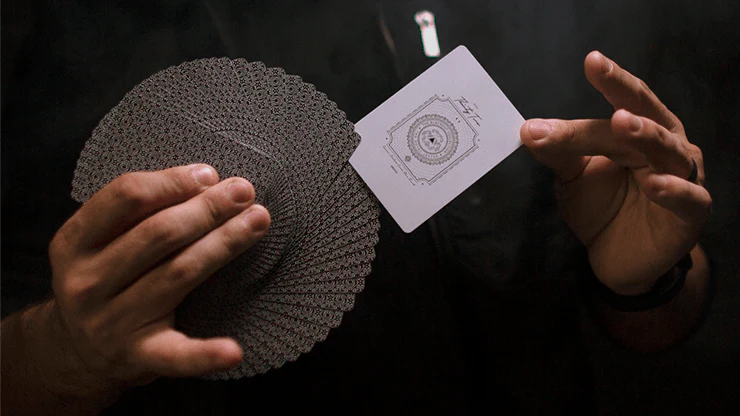 2992-gambler-s-borderless-black-playing-cards-uspcc-1.jpg