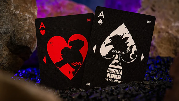 3102-godzilla-x-kong-the-new-empire-playing-cards-godzilla-black-standard-edition-1.webp