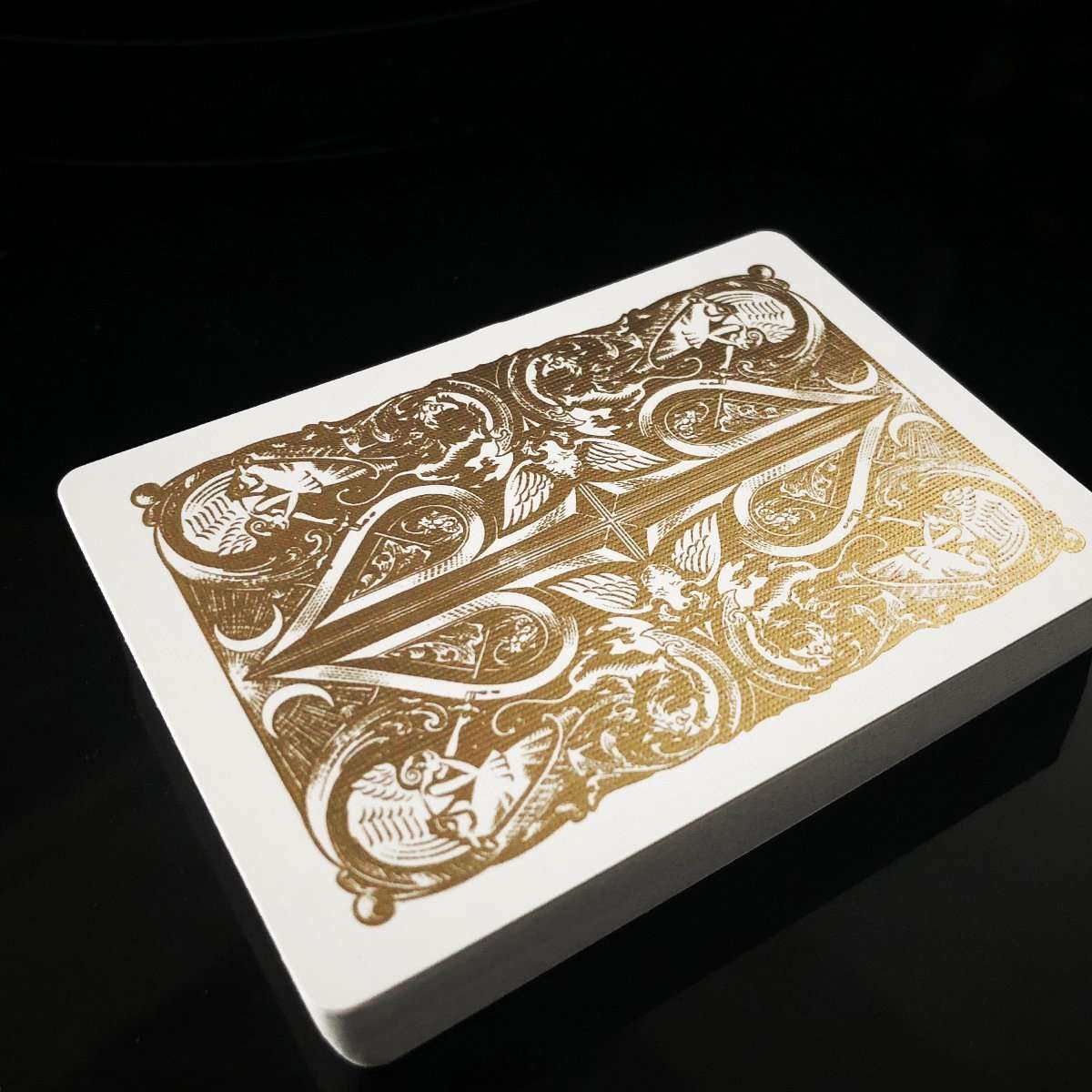 3115-gold-split-spades-david-blaine-playing-cards-uspcc-1.jpg