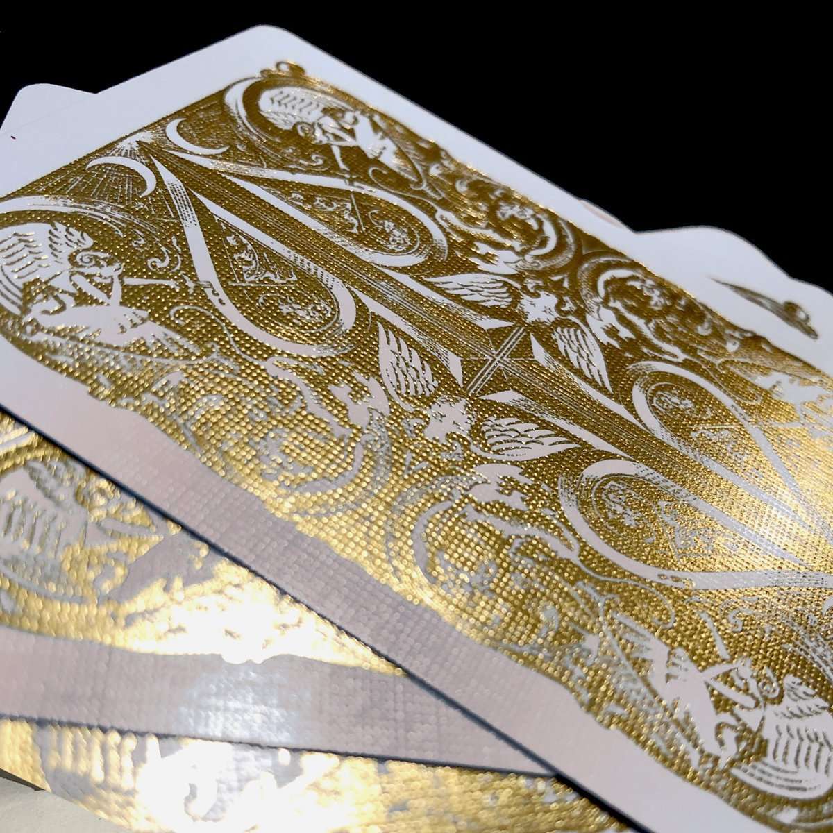 3115-gold-split-spades-david-blaine-playing-cards-uspcc-1.jpg