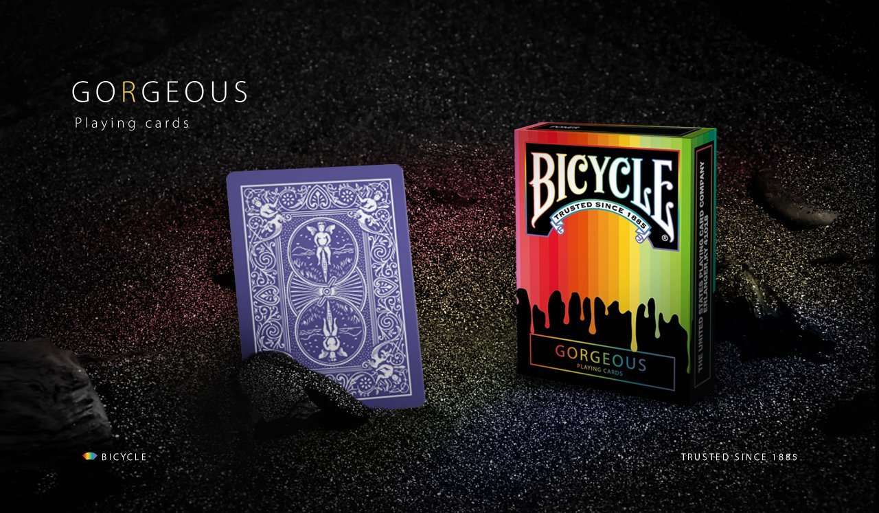 3142-gorgeous-bicycle-playing-cards-1.jpg
