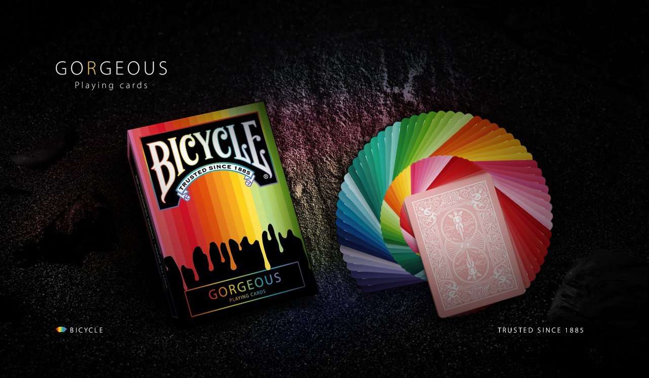 3142-gorgeous-bicycle-playing-cards-1.jpg