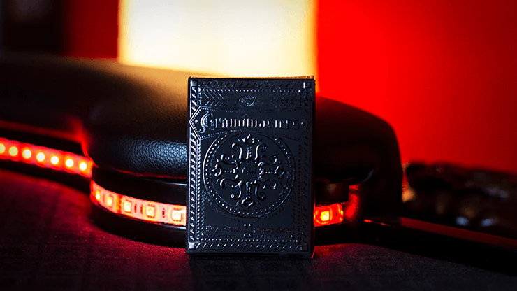 3157-grandmasters-black-widow-deluxe-playing-cards-uspcc-1.jpg