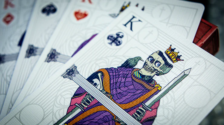 3184-graveyard-playing-cards-cartamundi-1.jpg