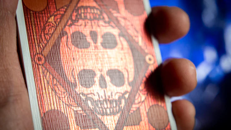 3184-graveyard-playing-cards-cartamundi-1.jpg