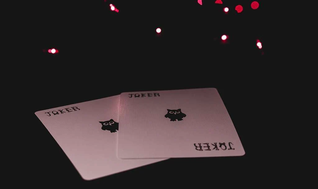 3265-halloween-fear-playing-cards-uspcc-1.webp