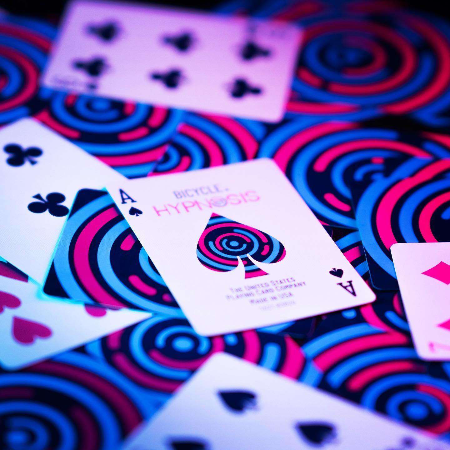 3497-hypnosis-v2-bicycle-playing-cards-1.jpg