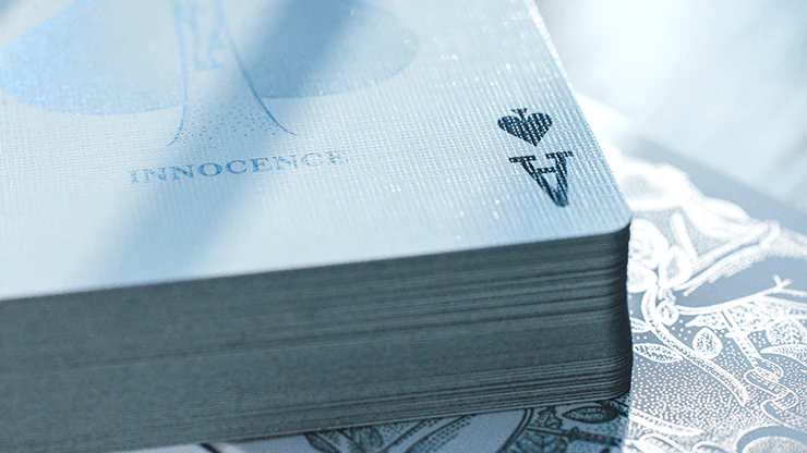 3590-innocence-holographic-edition-playing-cards-wjpc-1.webp