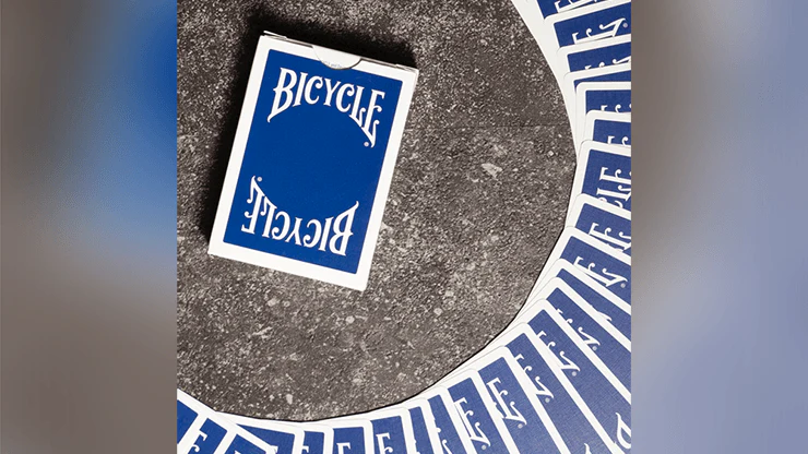 3599-insignia-back-blue-bicycle-playing-cards-1.webp