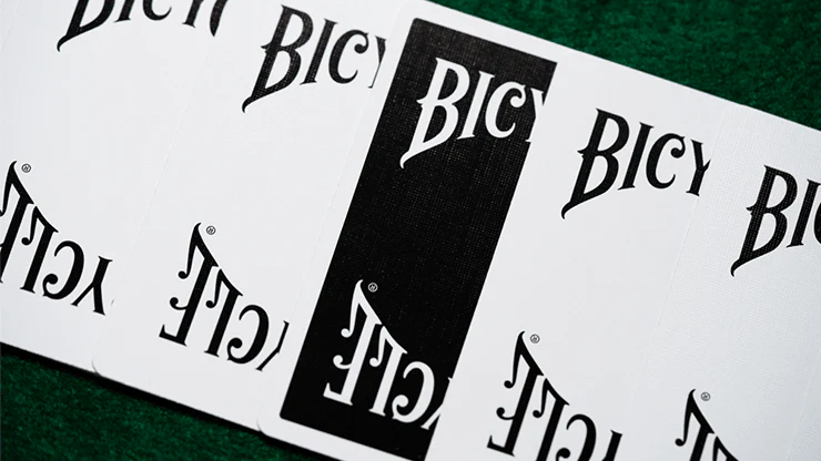 3601-insignia-back-white-bicycle-playing-cards-1.webp