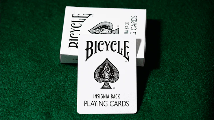 3601-insignia-back-white-bicycle-playing-cards-1.webp